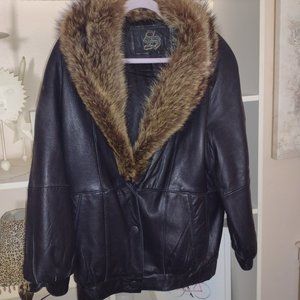 Vintage black leather and fox fur coat xs